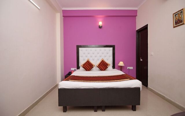 OYO 9338 Hotel InTown