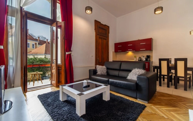Select City Center Apartments Braşov