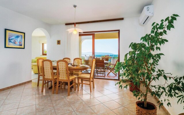 Stunning Apartment in Nedescina With Wifi and 3 Bedrooms