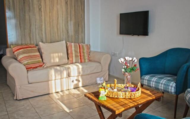 Leon Otel Foca