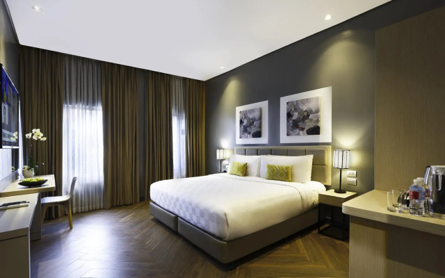 Summit Hotel Greenhills