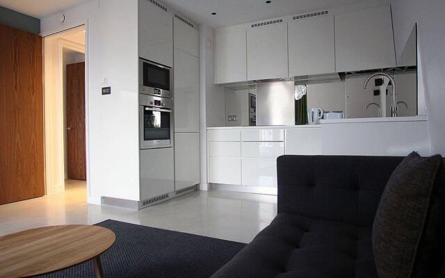 Hop Art House Serviced Apartments