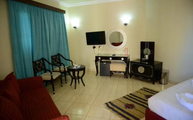 La Sirena Hotel Beach Resort