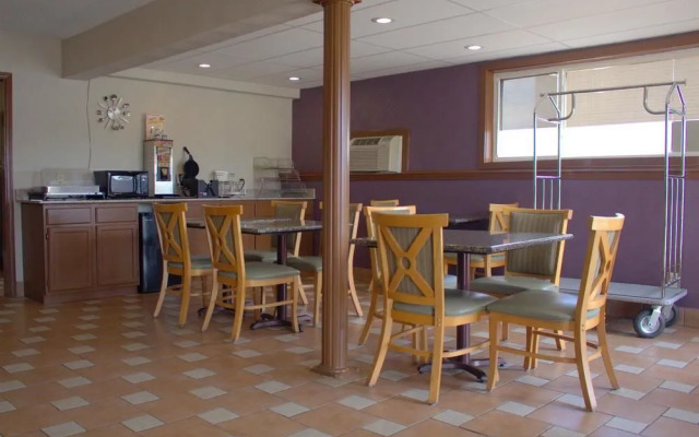 Americas Best Value Inn - Cameron