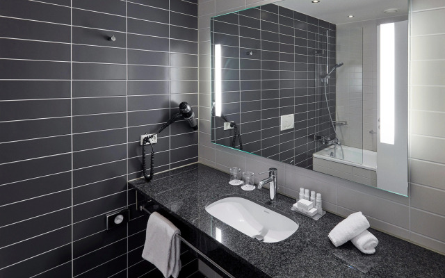 Crowne Plaza Copenhagen Towers by IHG
