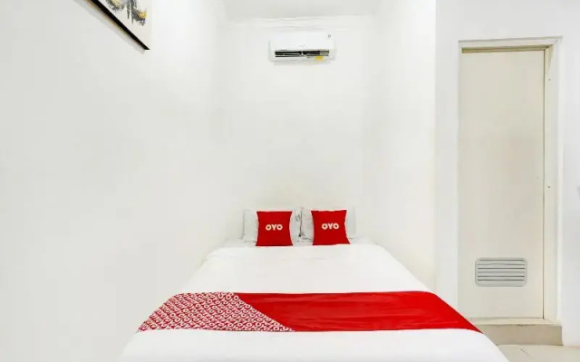 Super OYO 3702 Homestay Bougenville Syariah