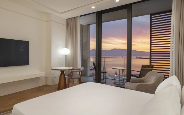 Hyatt Regency Izmir IstinyePark