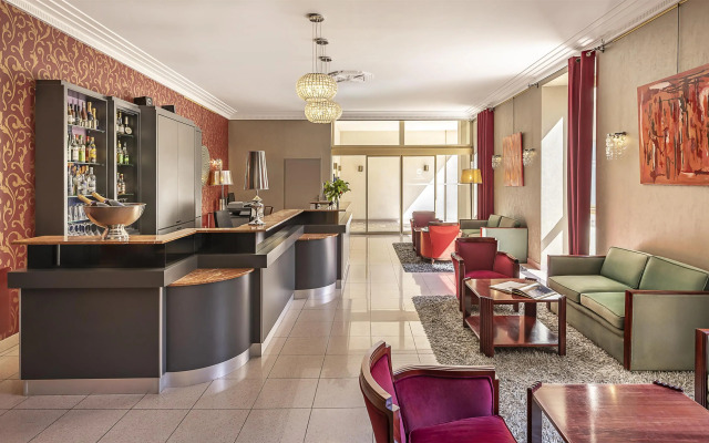Best Western Poitiers Centre Le Grand Hotel