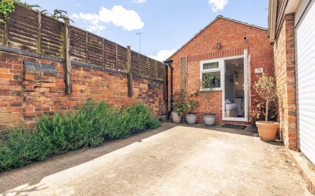 Cosy Studio Annexe Central Cheltenham