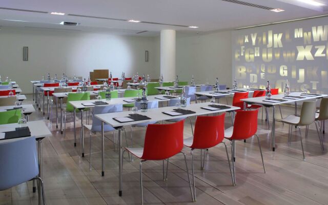 The Morrison Dublin, Curio Collection by Hilton