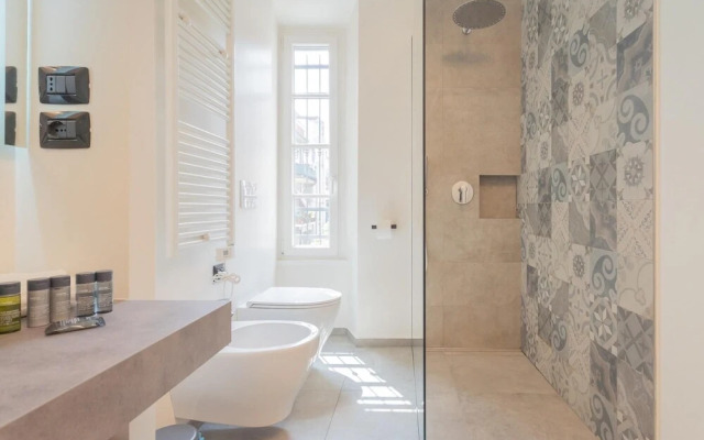 Enchanted Como City Apartment