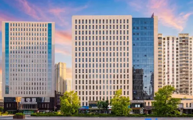 YouU E-Sports Hotel (Urumqi Innovation Plaza Branch) – Outside – Urumqi