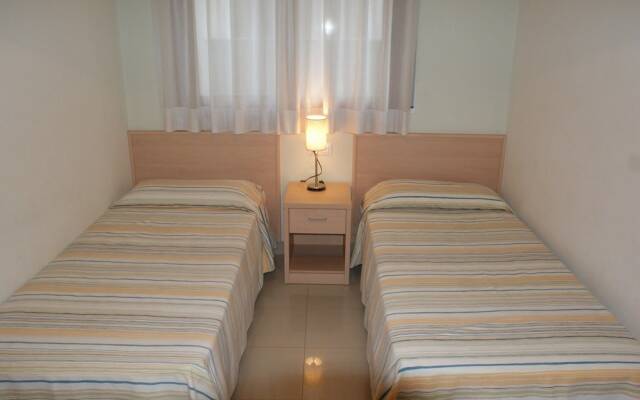 Apartment Enric Serra 1-5