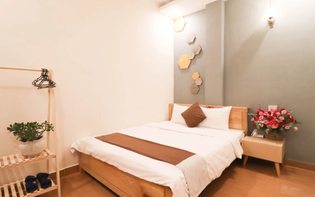 Huong Moc Hotel - Near Dalat Night Market
