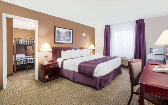 Ramada by Wyndham Red Deer Hotel and Suites