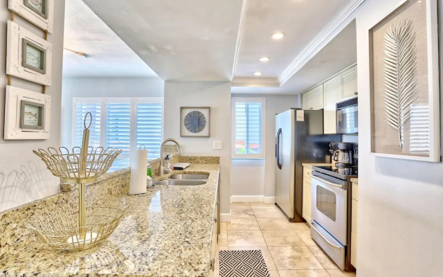 Land's End 4-206 Bay Front - Premier