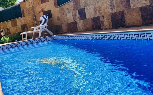 Chalet Con Piscina Privada