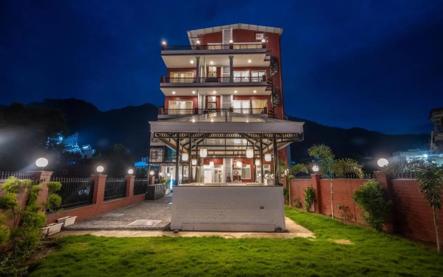 Terrakotta Rishikesh