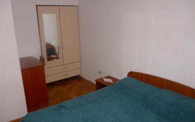 Apartment Mate