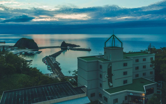 Shiretoko Yuhi No Ataruie Onsen Hostel