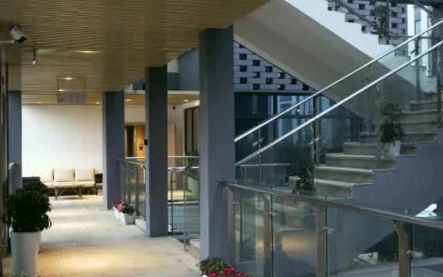 Meihao Lizhi Hotel (Hangzhou Longhu Zijingtian Street Sandun Subway Station Branch)