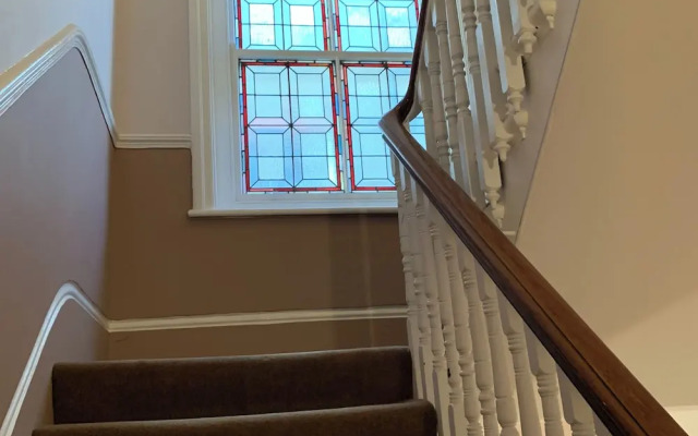 London Apt - Sleeps 5 - Great Transport Links