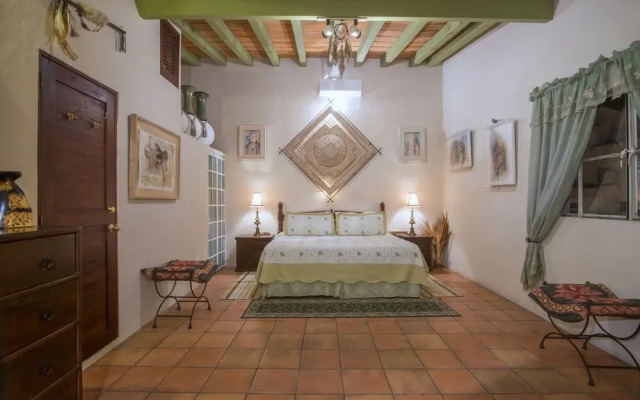 Casa Romance Escondido
