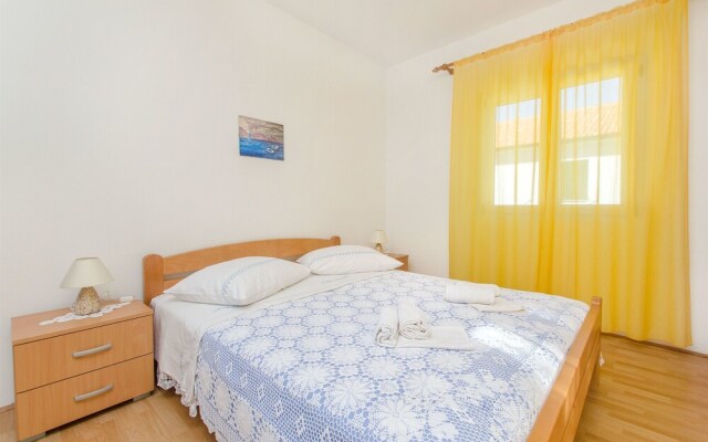 Apartments and Rooms Stjepan