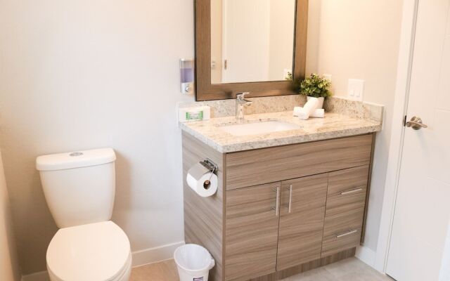 North Seattle Guesthouse