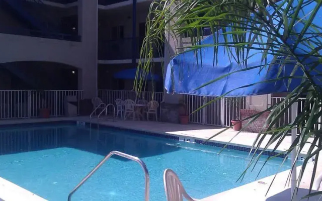 Suburban Extended Stay Daytona