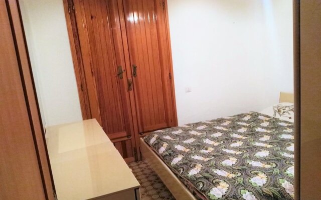 Comfortable Apartment In Giardini Naxos With Garden