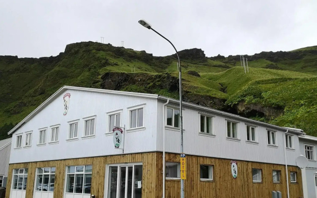 Puffin Hotel Vik