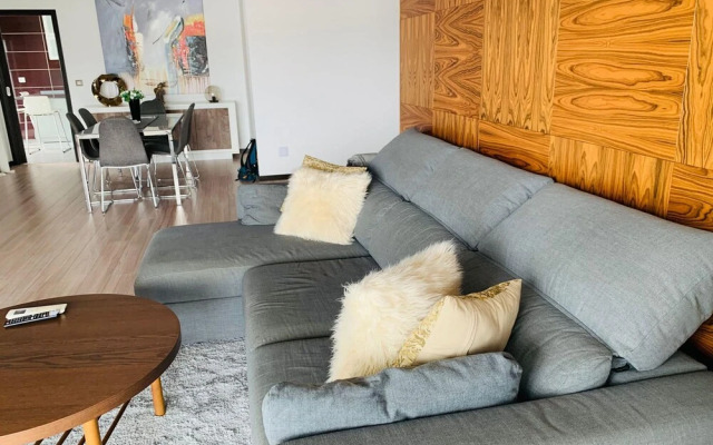 Modern Flat Near Lisbon