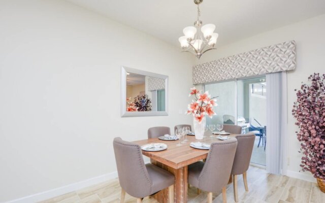 4 Bedrooms villa - Storey Lake