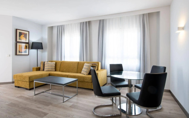 Oliva Nova Beach & Golf Hotel