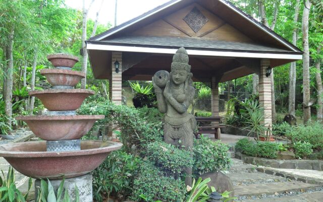 Cintai - Coritos Garden Hotel