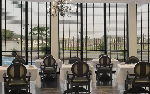 Le Meridien Ogeyi Place
