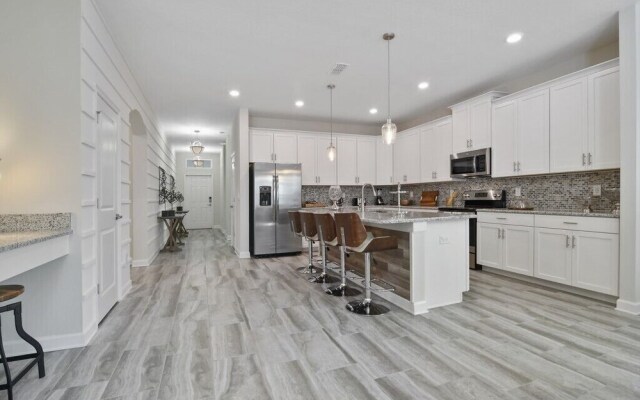 Gorgeous Top Pool Home Sl4730