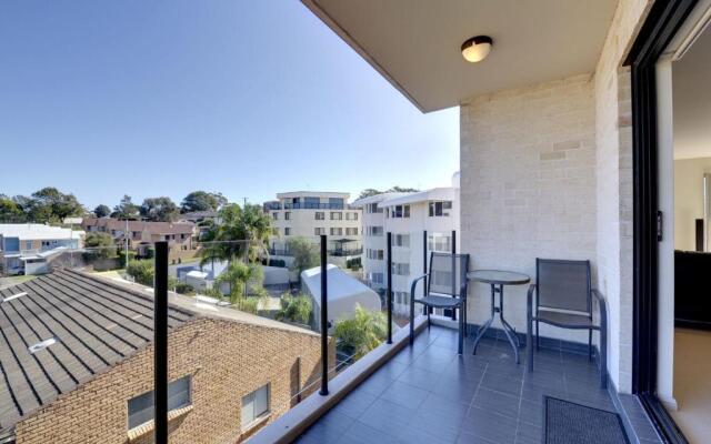 Dolphin Cove, Unit 13/2-6 Government Road