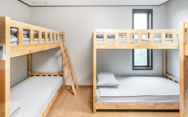 Leeon Guesthouse - Hostel