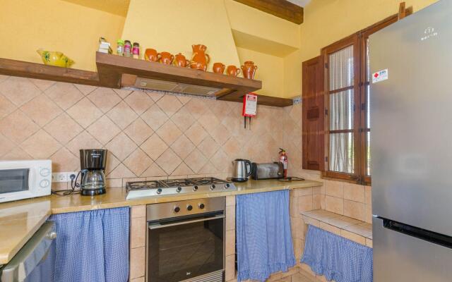 CAN SALAT - Villa for 9 people in Lloseta.