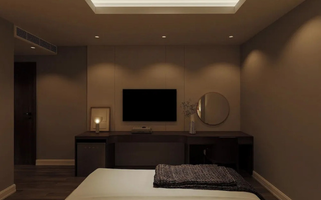 Nature Hotel - West Lake