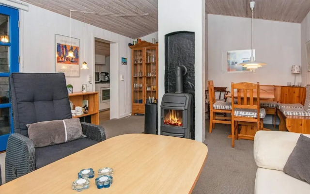 6 Person Holiday Home in Borkop