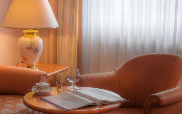 Hotel Ambassador Bosten
