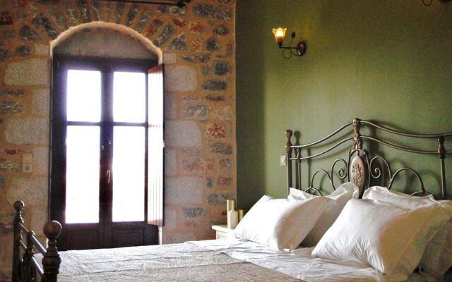 Areos Polis Hotel