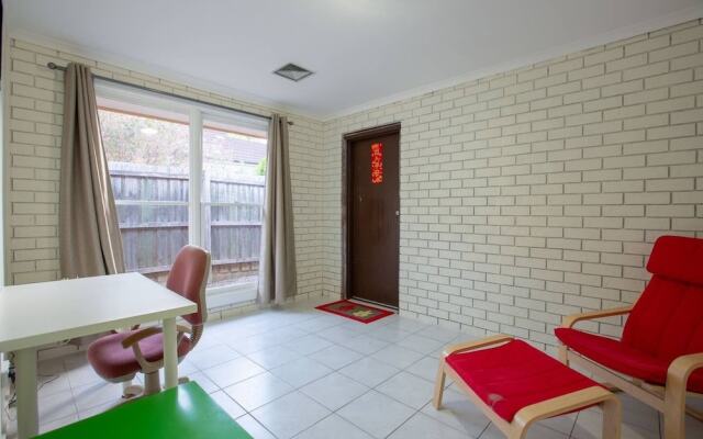Quiet & Peaceful 3bed2bath Home @keilor Downs