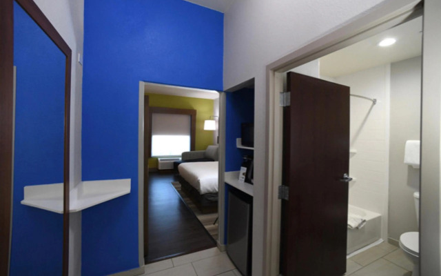 Holiday Inn Express Hotel & Suites Seguin by IHG