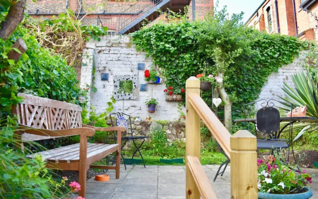 Cosy 1 Bedroom Basement Flat In Hove