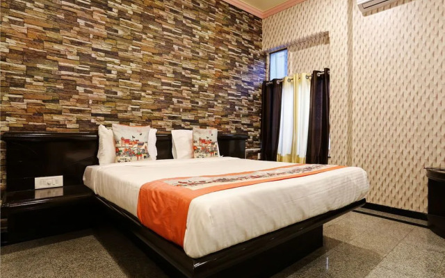 OYO 10348 Hotel Ashoka Regency