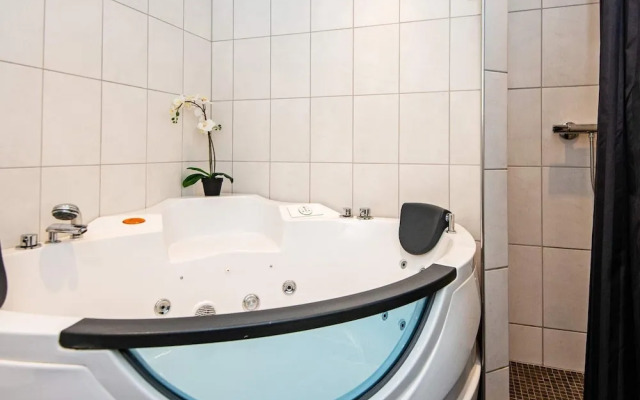 8 Person Holiday Home in Romo